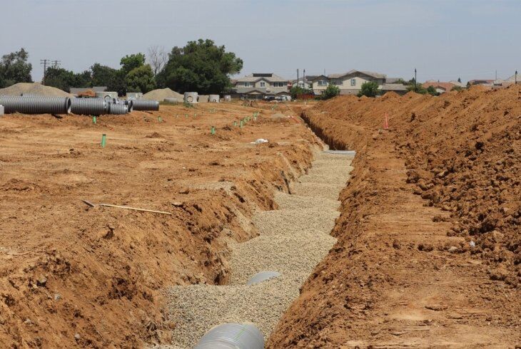 Cuidados na drenagem de águas pluviais: guia passo a passo para projetos
